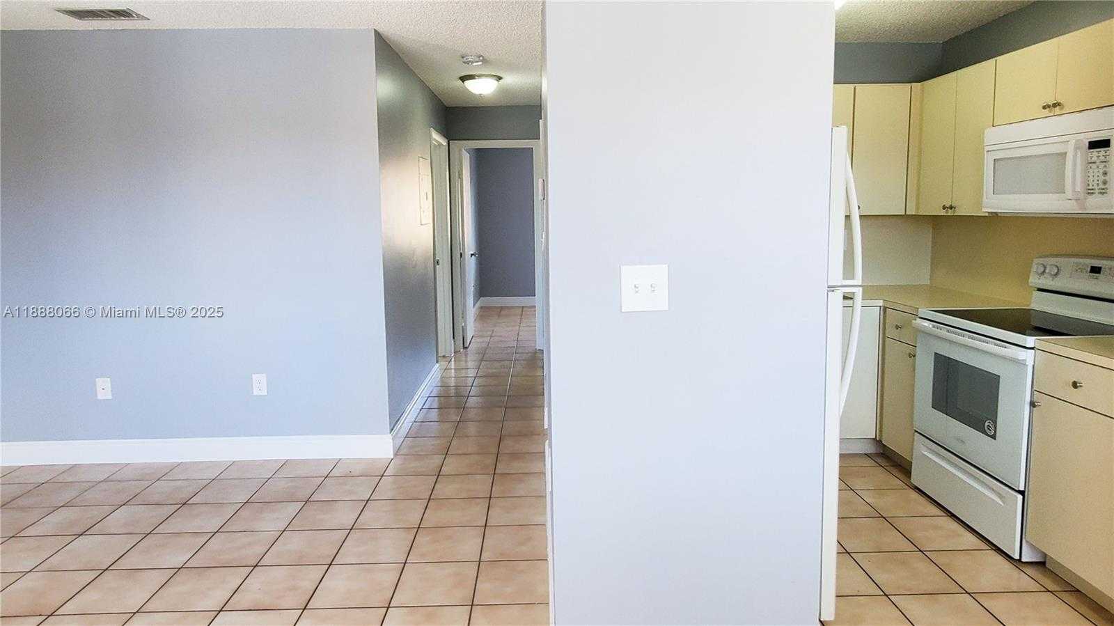 Small Image of 7259 WEST 24TH AVE #209, Hialeah Number 9
