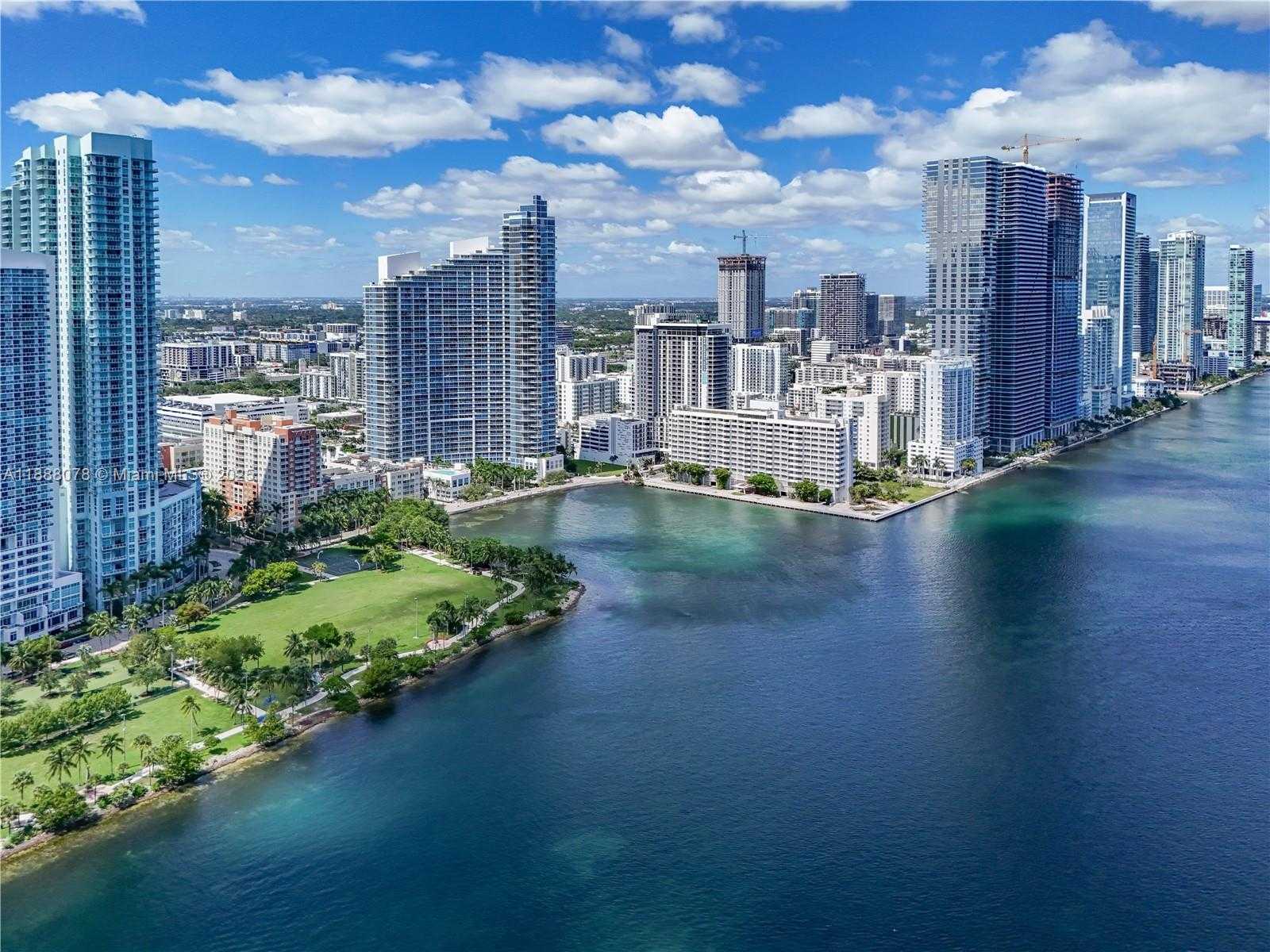 Small Image of 2000 NORTH BAYSHORE DR #1410, Miami Number 16