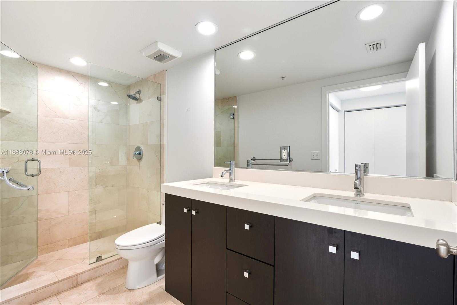 Small Image of 2000 NORTH BAYSHORE DR #1410, Miami Number 7