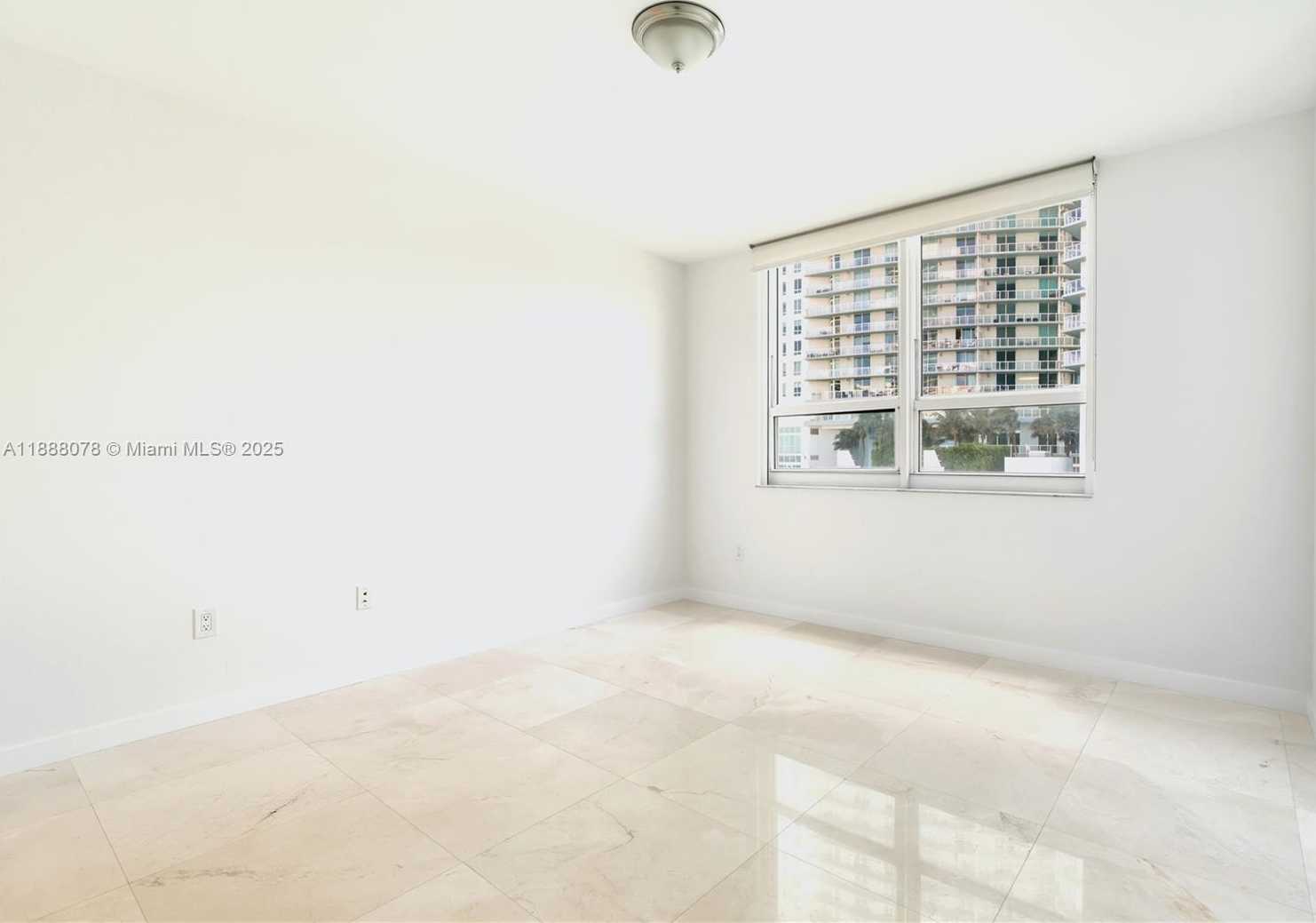 Small Image of 2000 NORTH BAYSHORE DR #1410, Miami Number 8