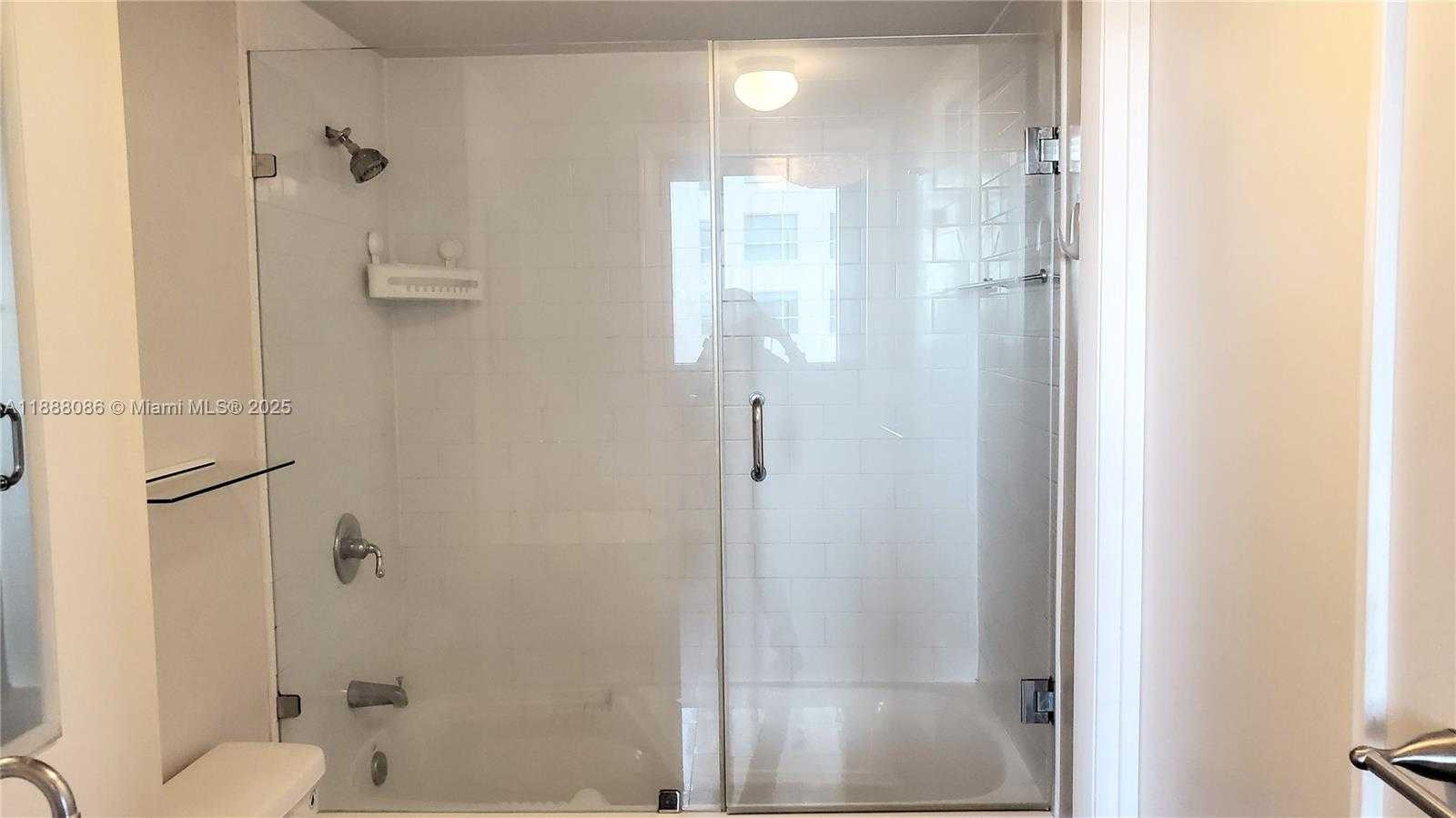 Small Image of 690 SOUTH WEST 1ST CT #1828, Miami Number 12