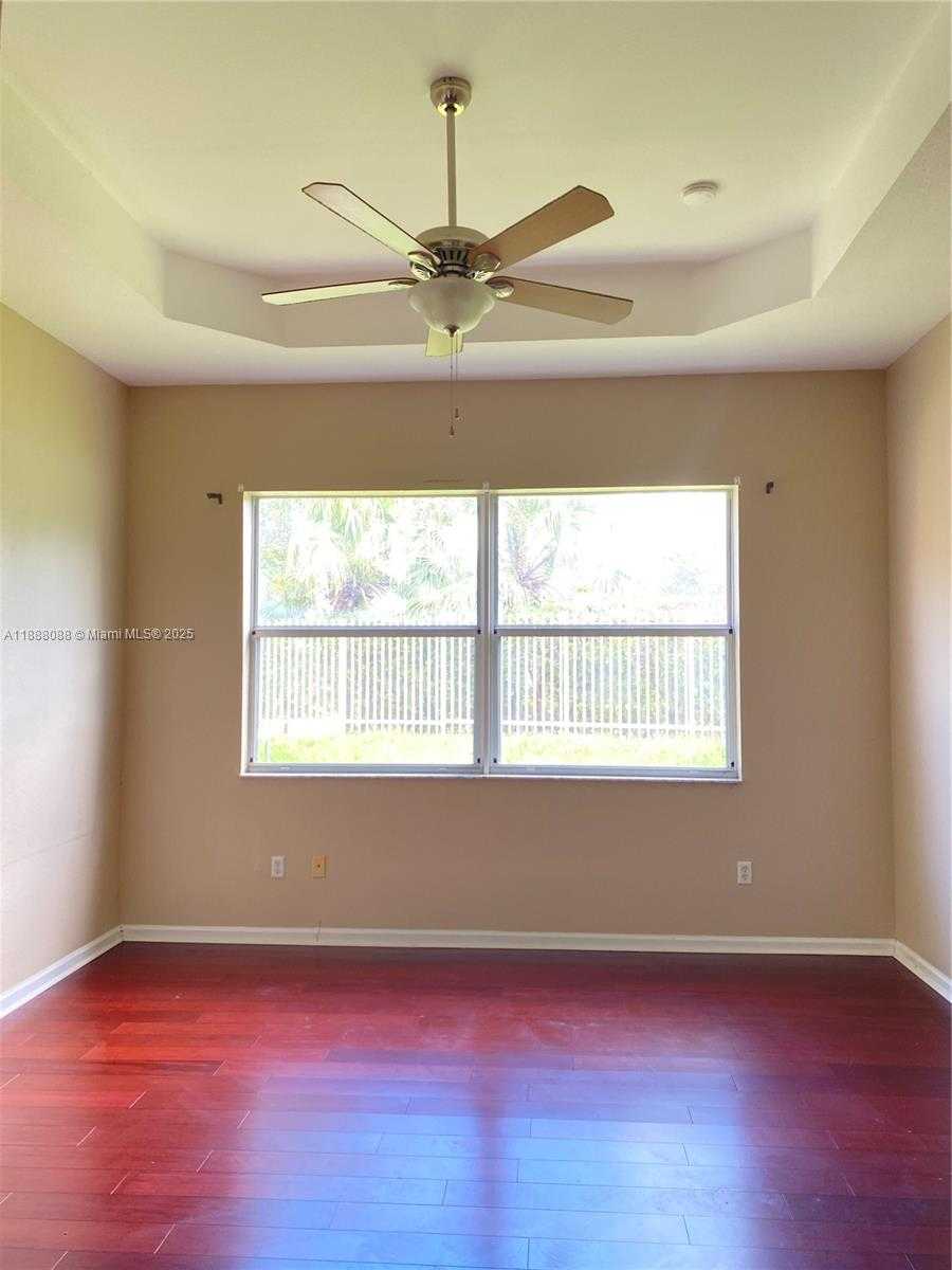 Small Image of 2247 PORTOFINO AVE, Homestead Number 10