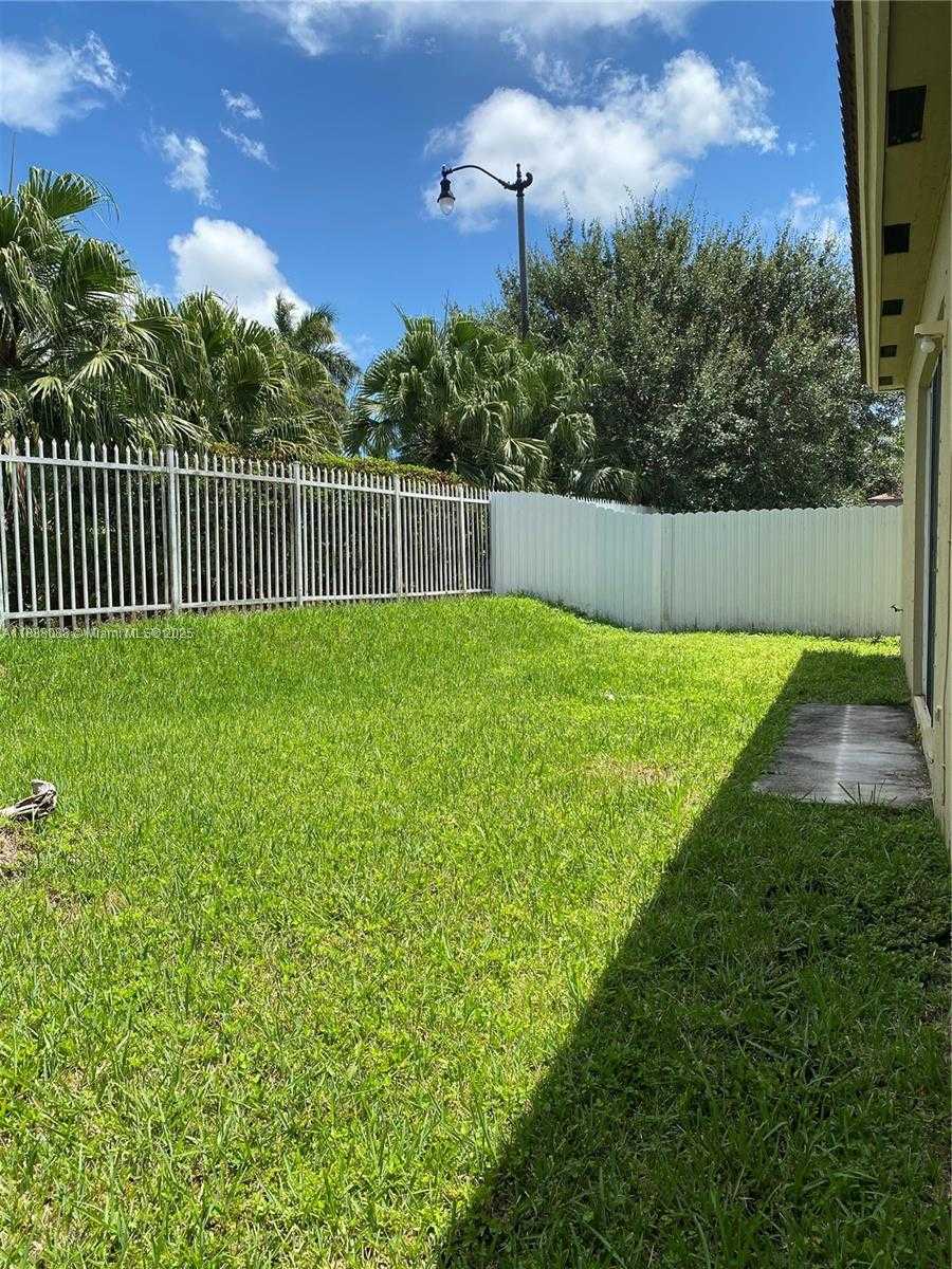 Small Image of 2247 PORTOFINO AVE, Homestead Number 17