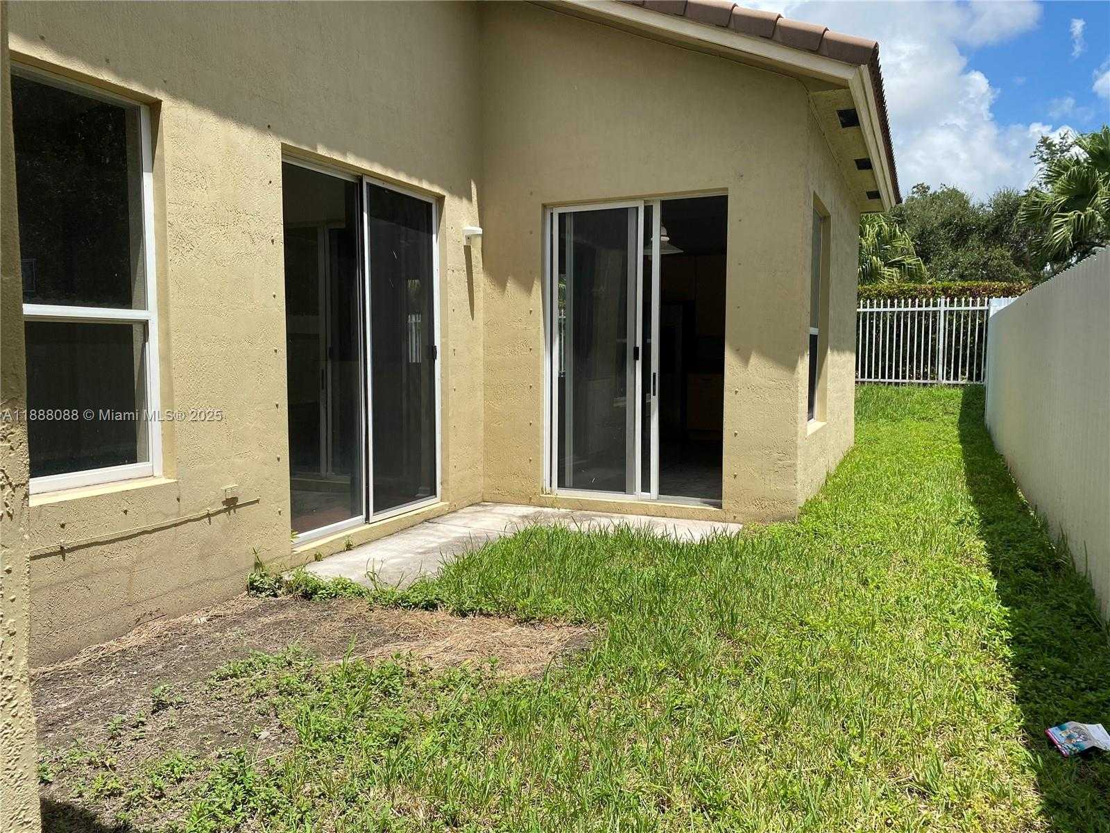Small Image of 2247 PORTOFINO AVE, Homestead Number 18