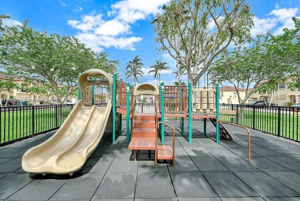 Small Image of 12951 SOUTH WEST 133RD ST, Miami Number 25