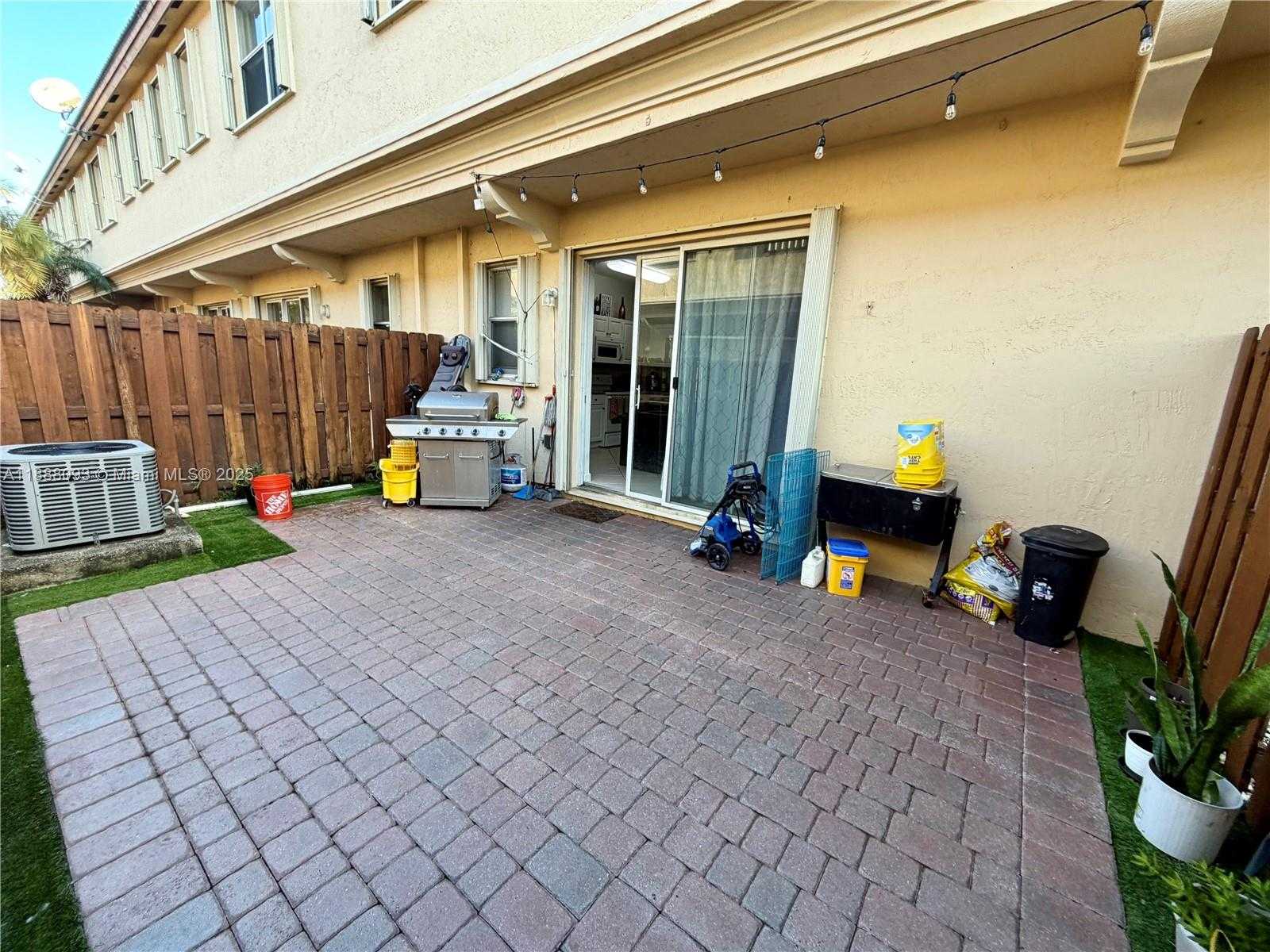 Small Image of 12951 SOUTH WEST 133RD ST, Miami Number 7
