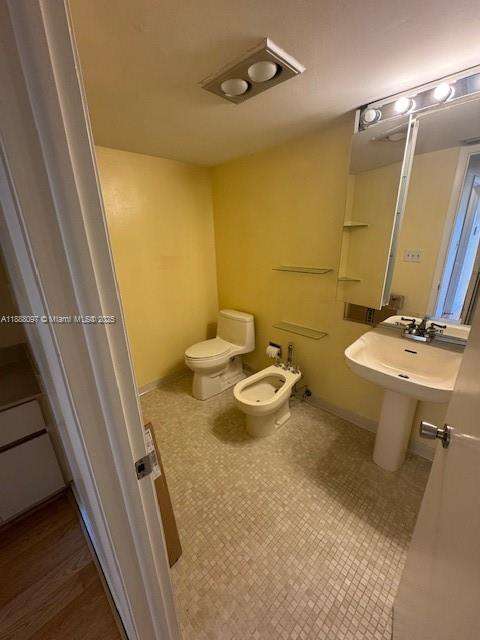 Small Image of 300 THREE ISLANDS BLVD #709, Hallandale Beach Number 21