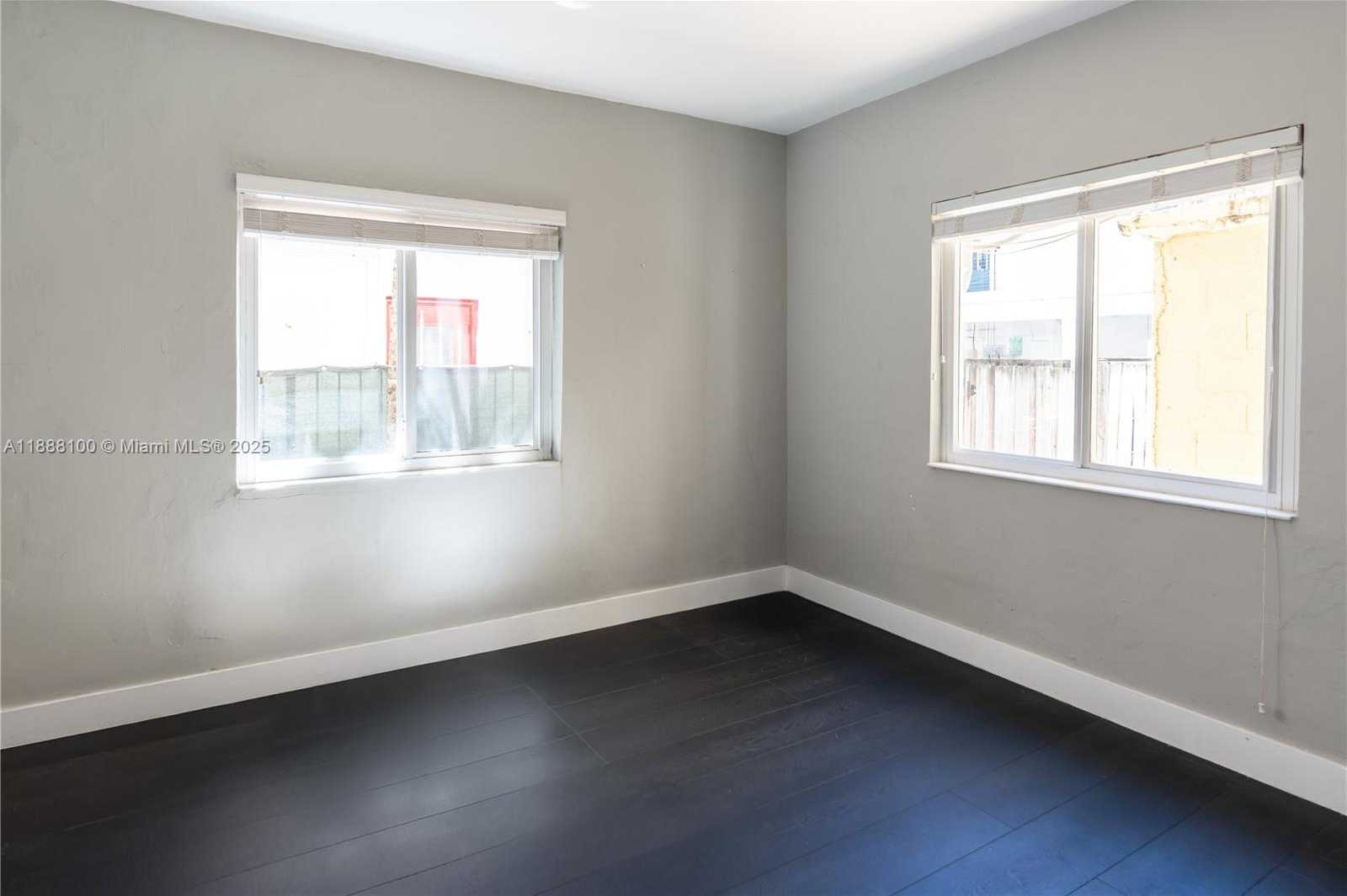 Small Image of 846 JEFFERSON AVE #4, Miami Beach Number 11
