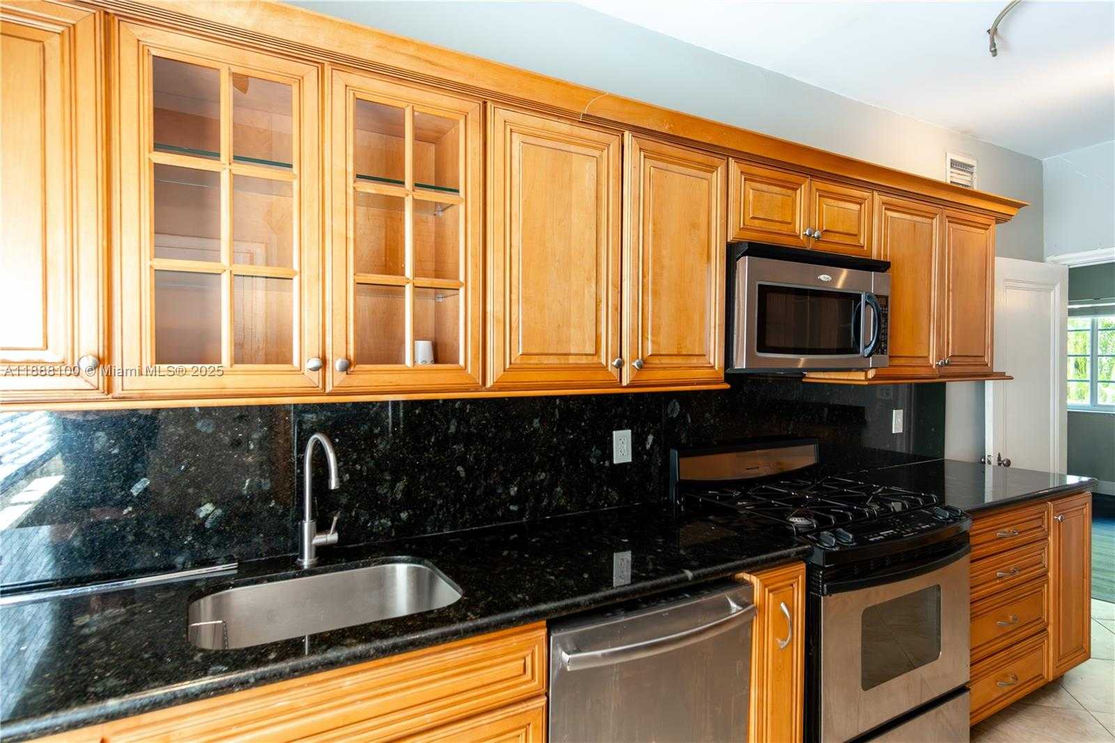 Small Image of 846 JEFFERSON AVE #4, Miami Beach Number 18