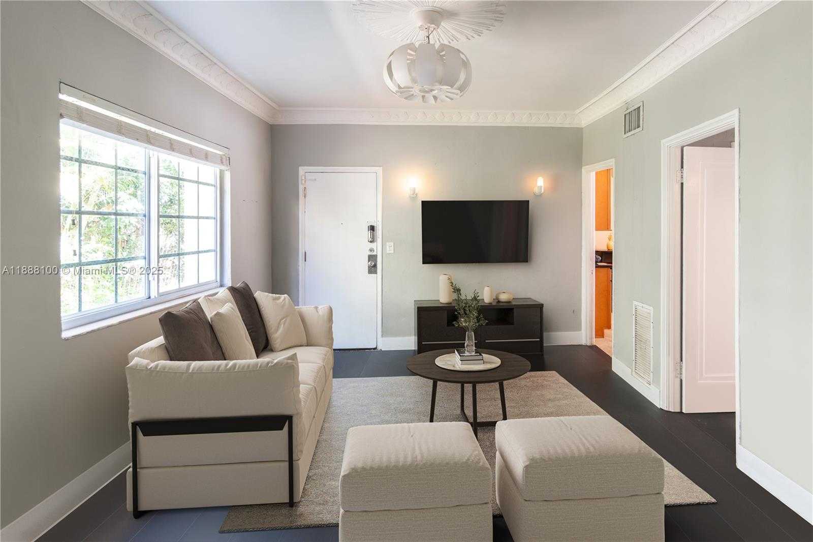 Small Image of 846 JEFFERSON AVE #4, Miami Beach Number 3