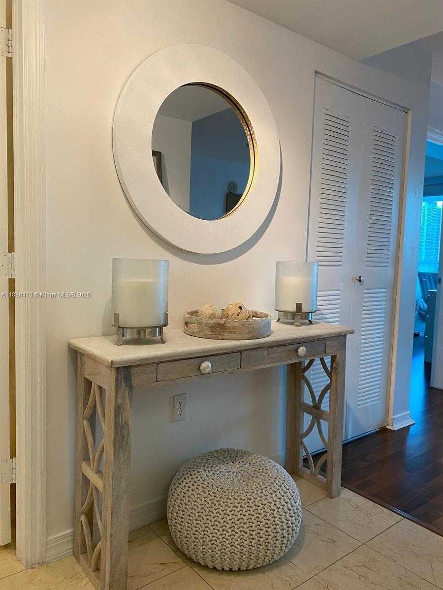 Small Image of 2101 BRICKELL AVE #2104, Miami Number 12