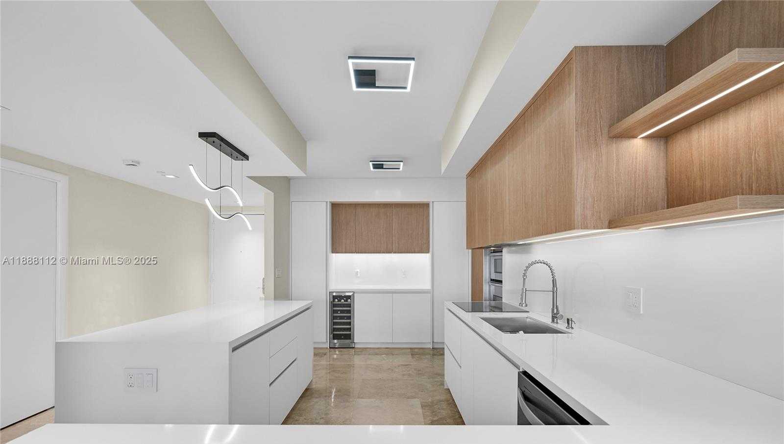 Small Image of 1800 SOUTH OCEAN DR #2402, Hallandale Beach Number 11