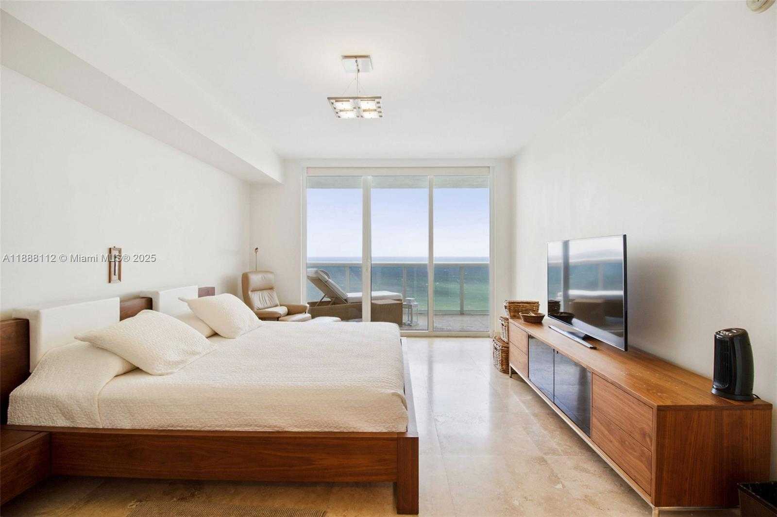 Small Image of 1800 SOUTH OCEAN DR #2402, Hallandale Beach Number 16