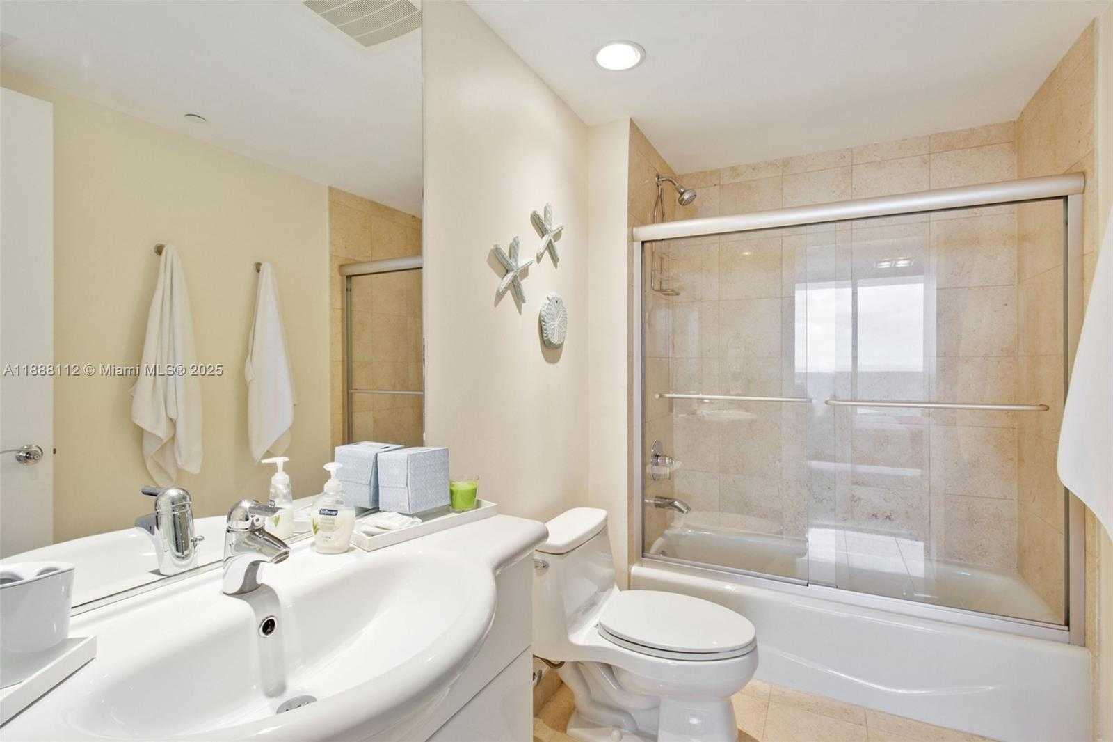 Small Image of 1800 SOUTH OCEAN DR #2402, Hallandale Beach Number 24