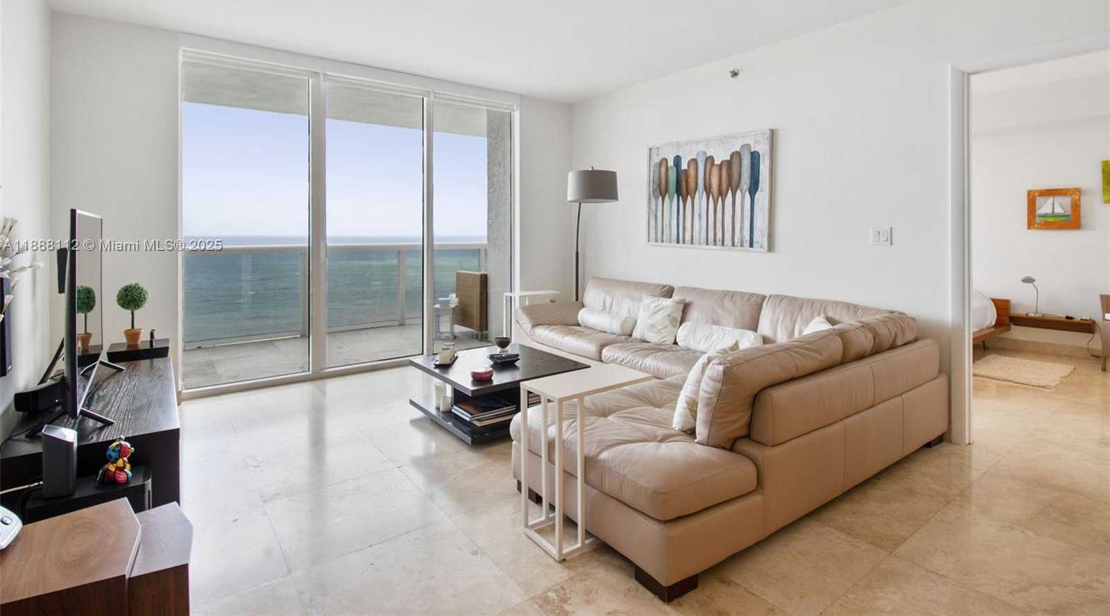 Small Image of 1800 SOUTH OCEAN DR #2402, Hallandale Beach Number 3
