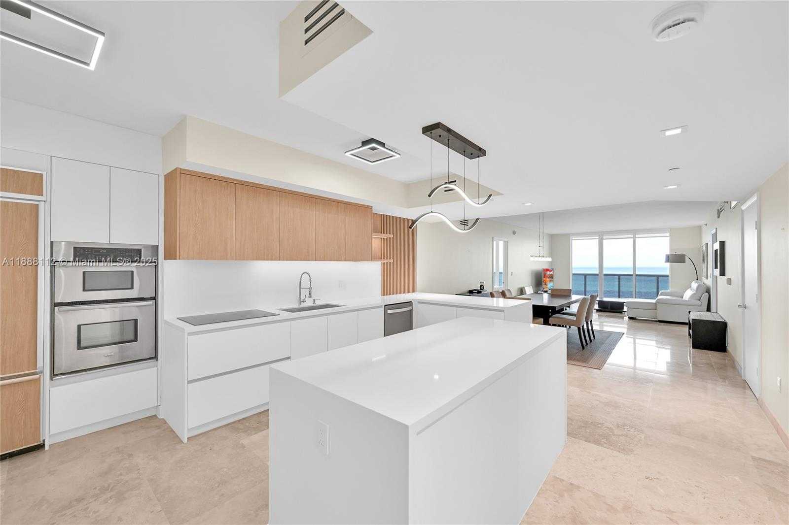 Small Image of 1800 SOUTH OCEAN DR #2402, Hallandale Beach Number 9