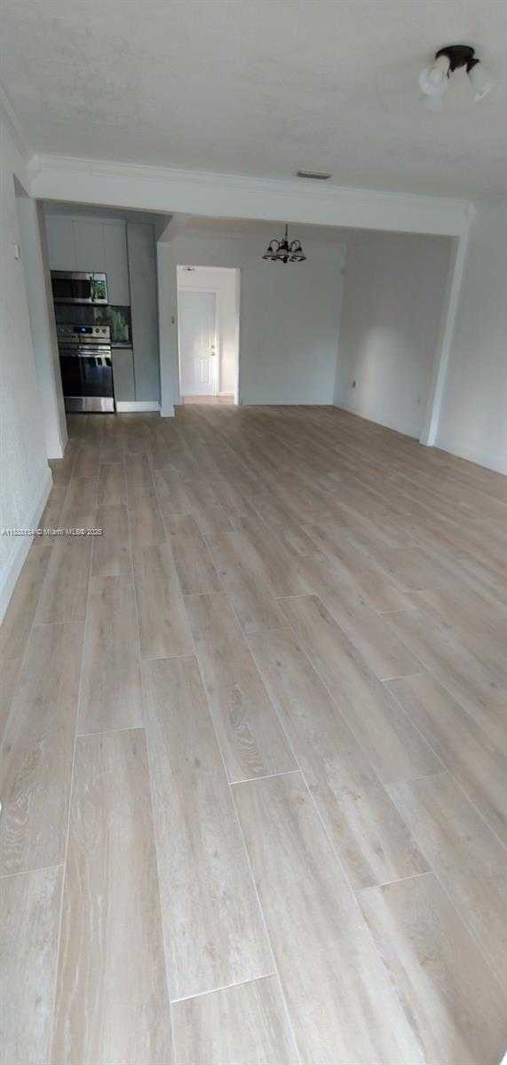 Small Image of 5770 SOUTH WEST 62ND TER, Miami Number 13