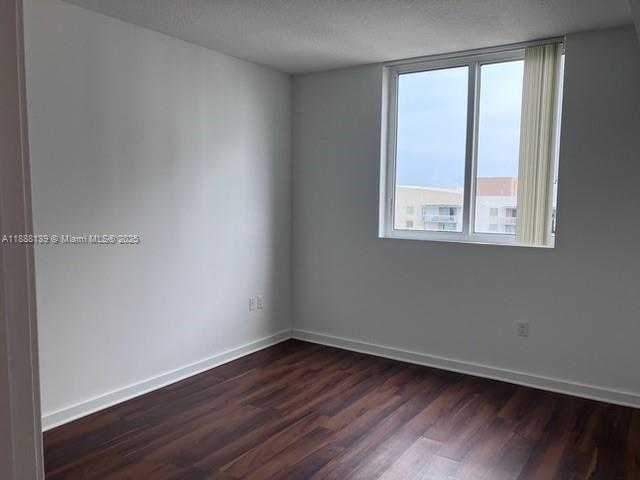 Small Image of 601 NORTH EAST 23RD ST #1705, Miami Number 6