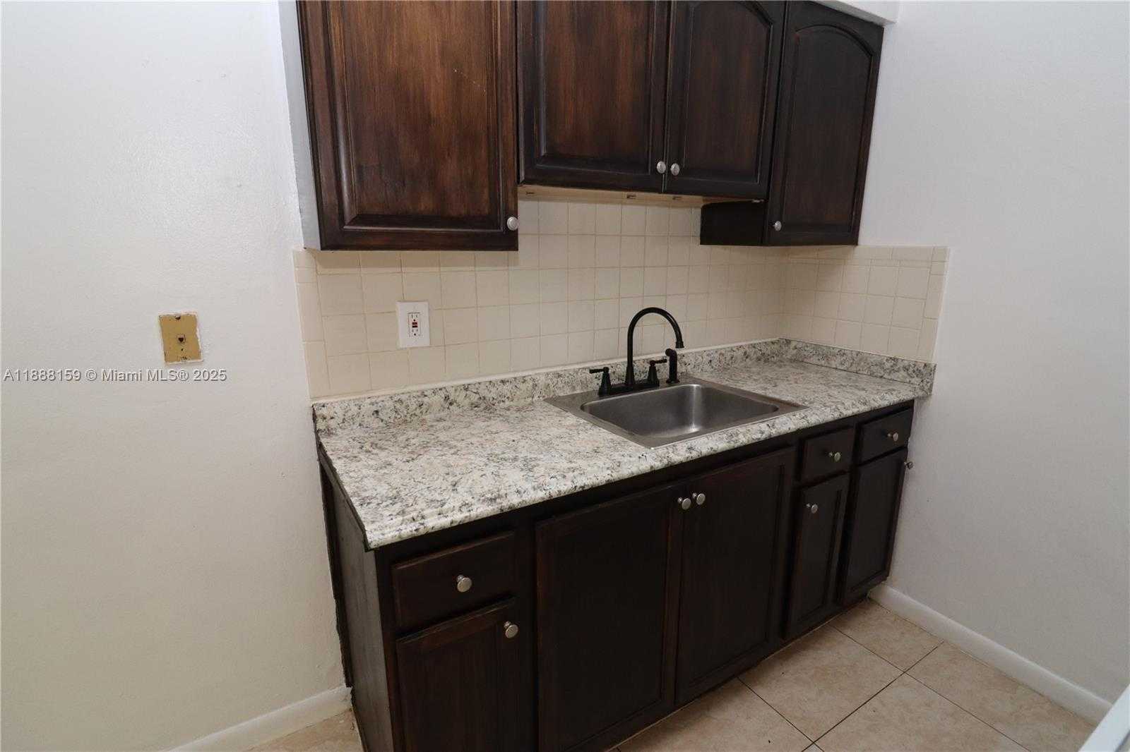 Small Image of 1708 NORTH 16TH AVE #3, Hollywood Number 2