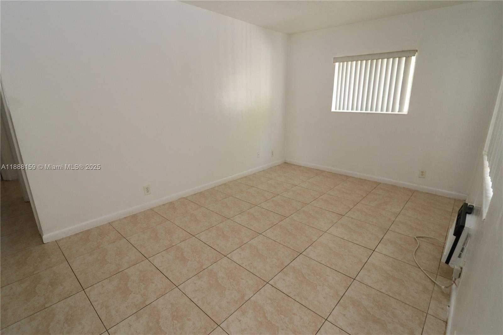 Small Image of 1708 NORTH 16TH AVE #3, Hollywood Number 4