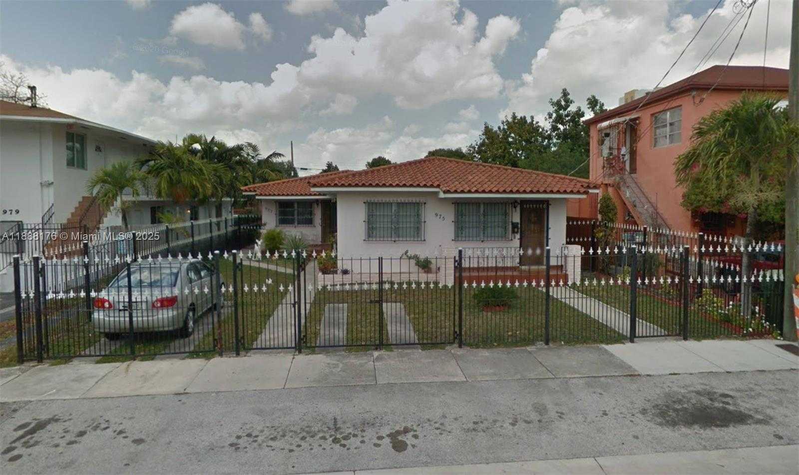 Small Image of 977 SOUTH WEST 10TH ST #927, Miami Number 18