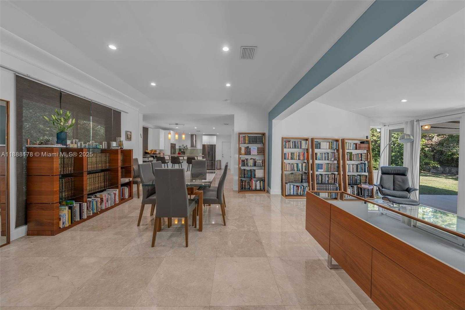 Small Image of 4455 ALTON RD, Miami Beach Number 10
