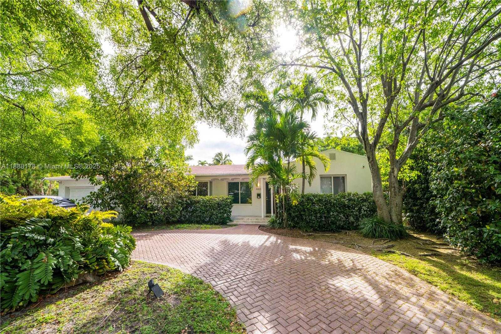 Small Image of 4455 ALTON RD, Miami Beach Number 2