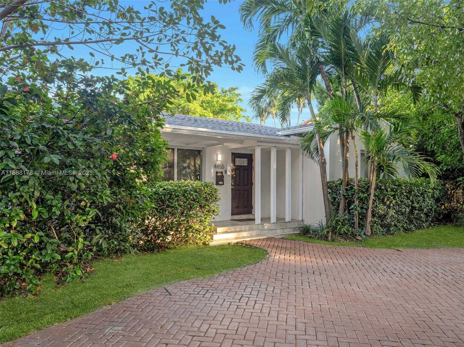 Small Image of 4455 ALTON RD, Miami Beach Number 3