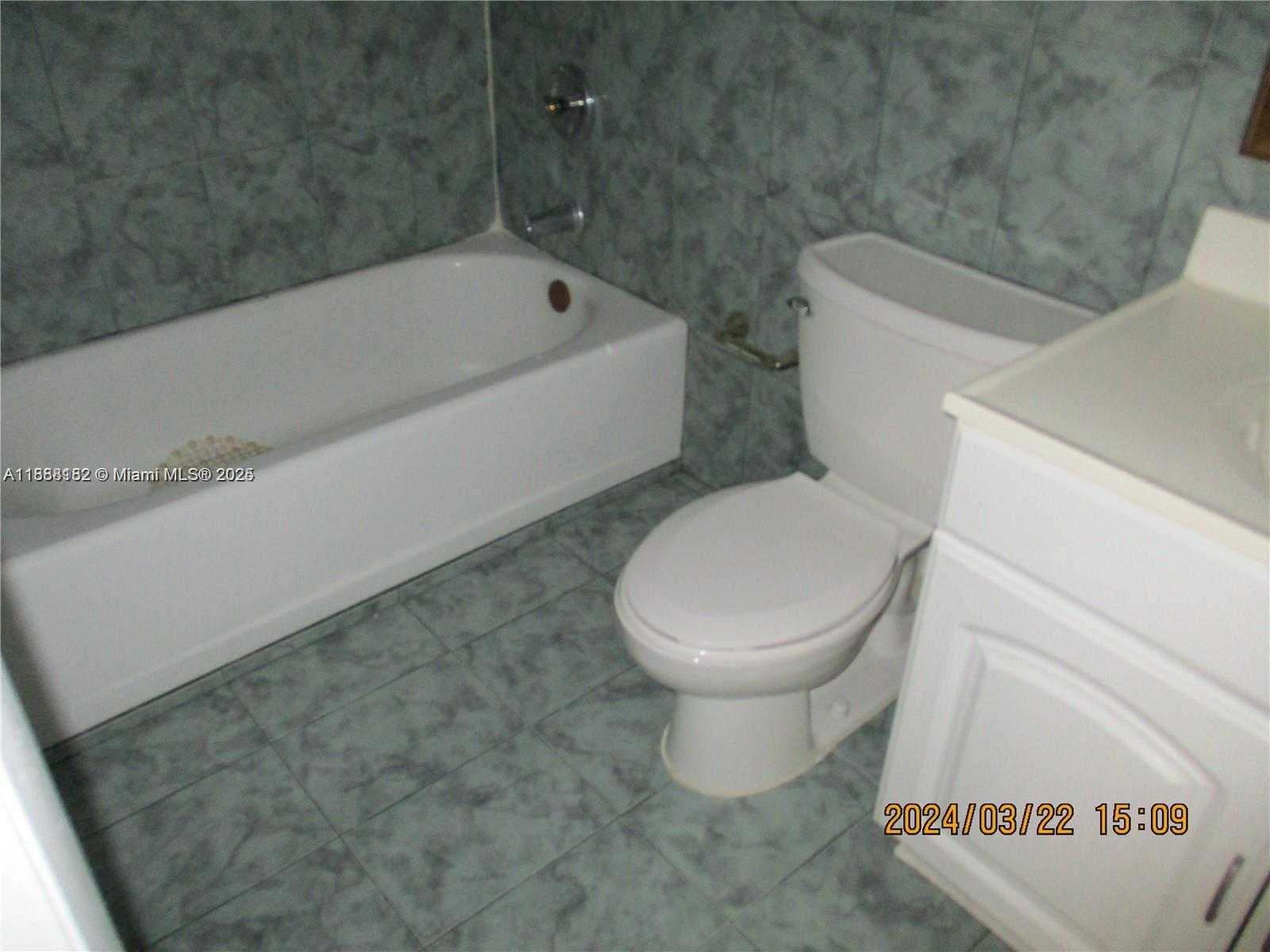 Small Image of 14201 NORTH KENDALL DR #312D, Miami Number 11