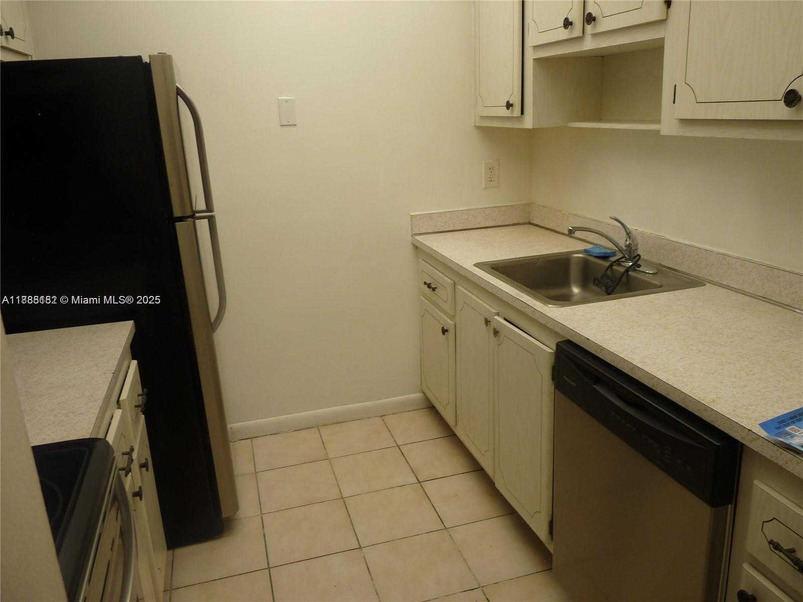 Small Image of 14201 NORTH KENDALL DR #312D, Miami Number 21