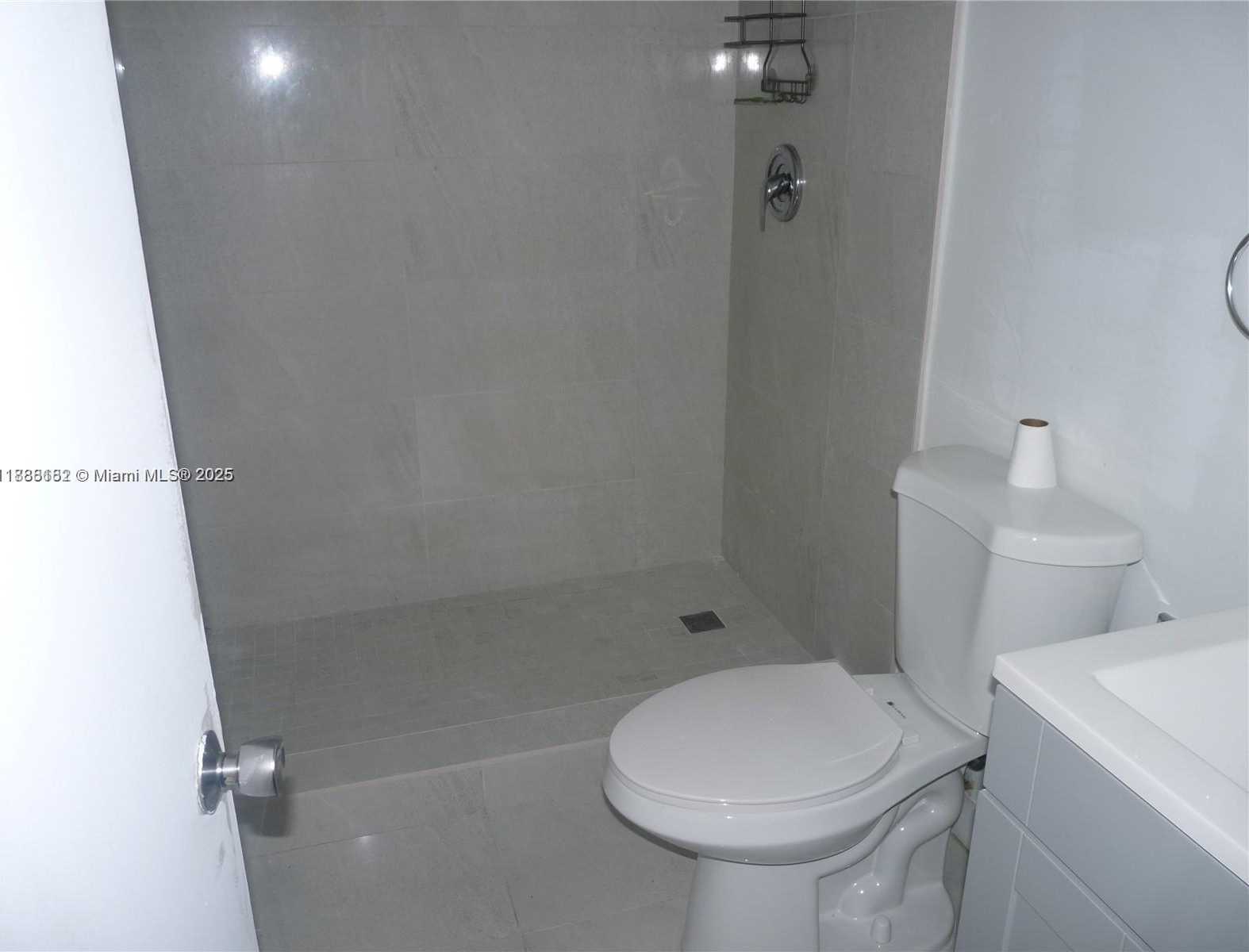 Small Image of 14201 NORTH KENDALL DR #312D, Miami Number 22