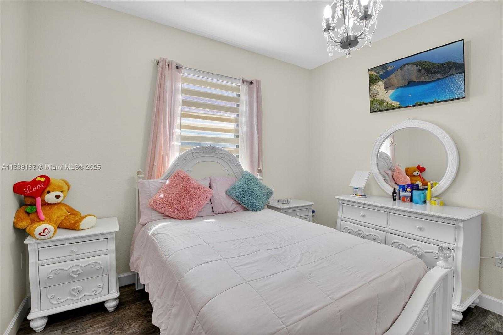 Small Image of 3616 SOUTH EAST 2ND DR, Homestead Number 22
