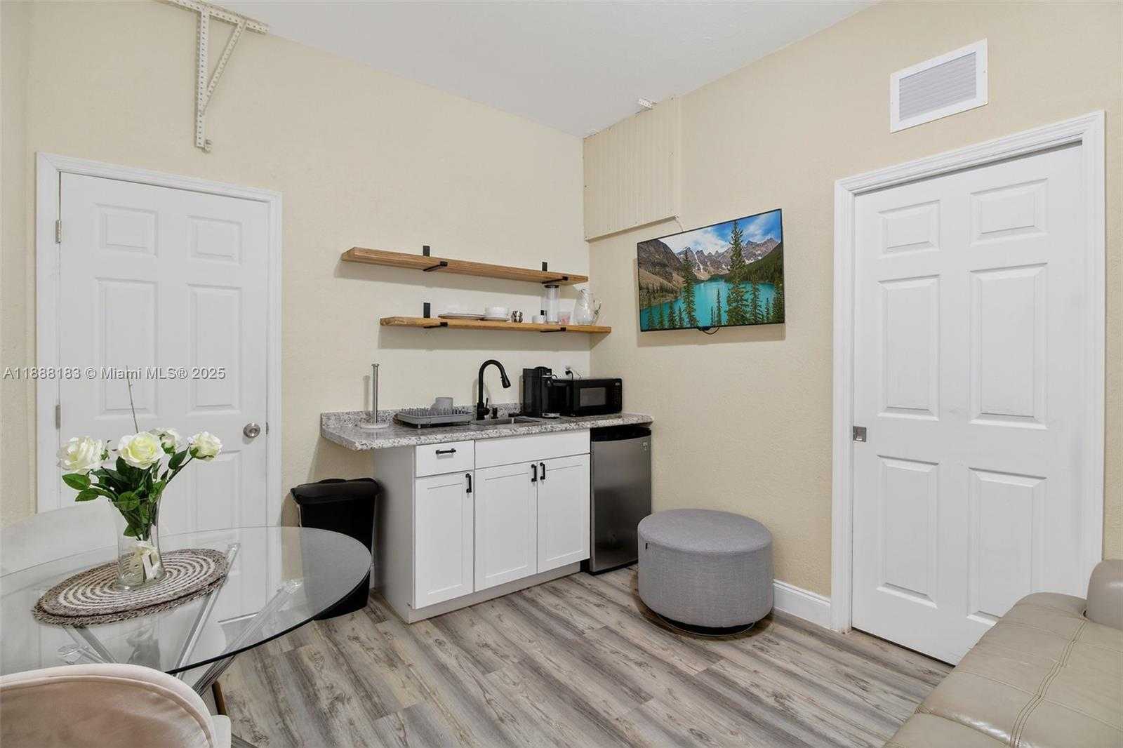 Small Image of 3616 SOUTH EAST 2ND DR, Homestead Number 23
