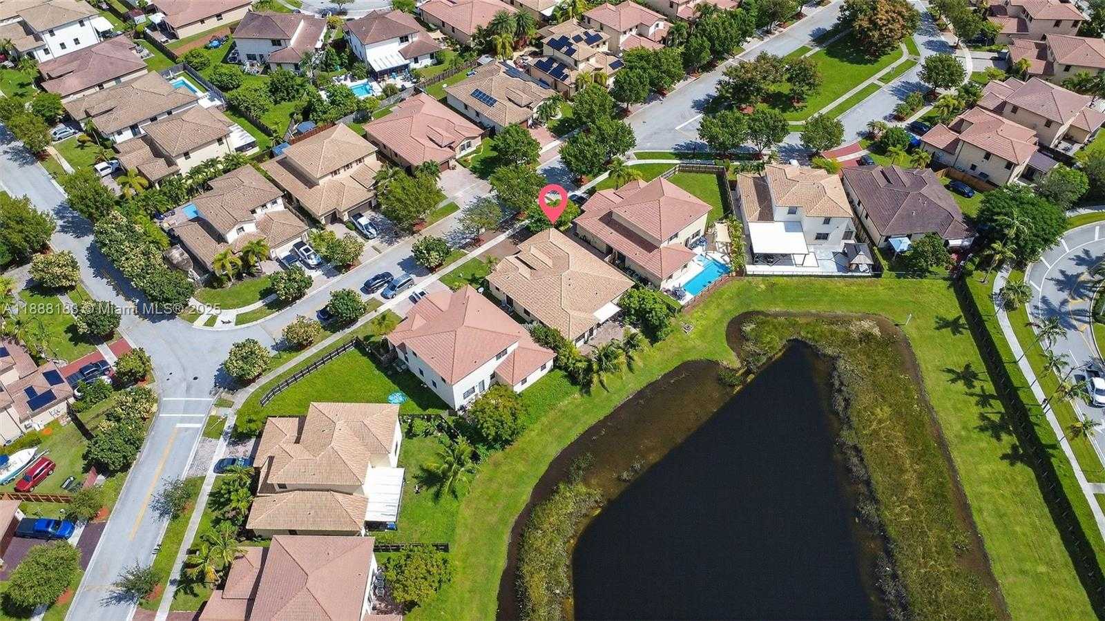 Small Image of 3616 SOUTH EAST 2ND DR, Homestead Number 38