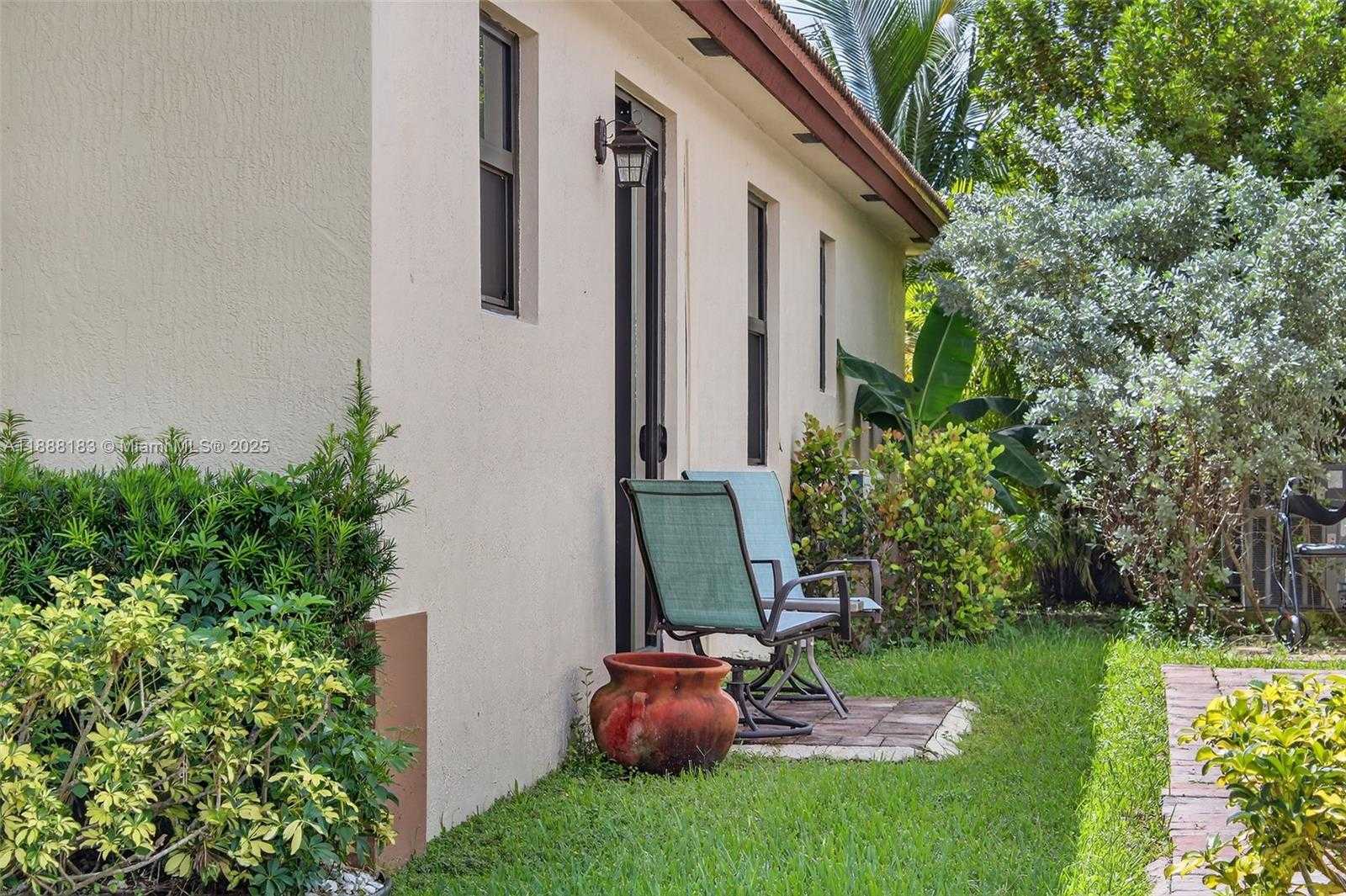 Small Image of 3616 SOUTH EAST 2ND DR, Homestead Number 51