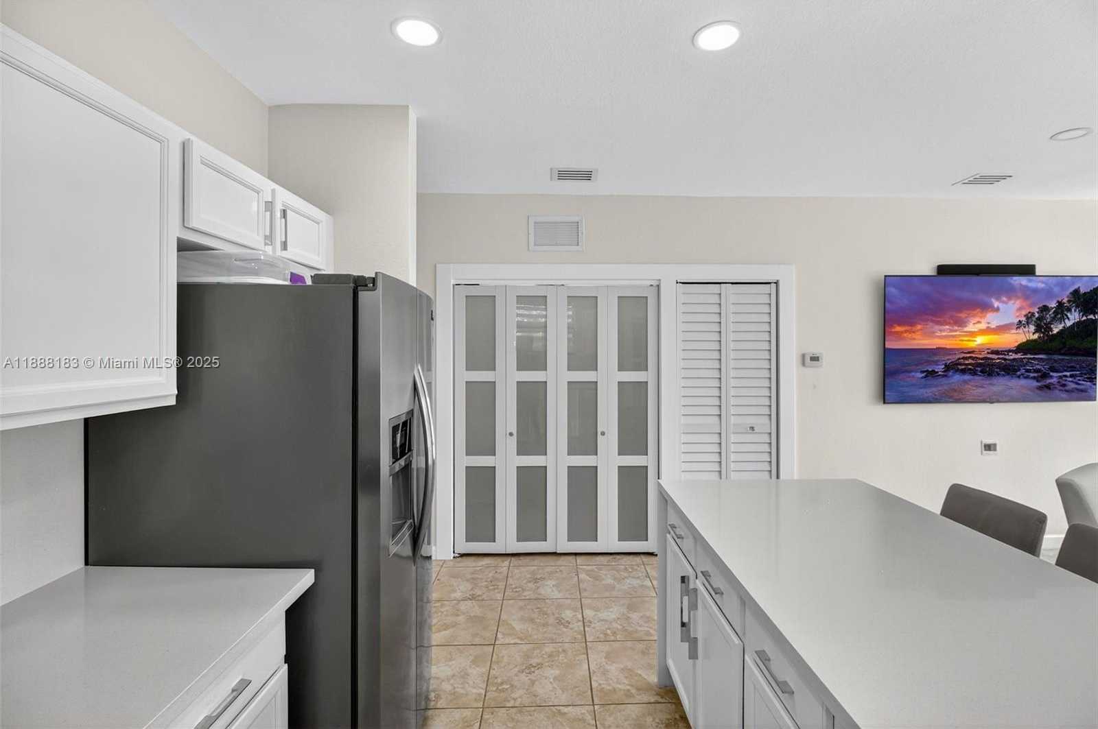 Small Image of 3616 SOUTH EAST 2ND DR, Homestead Number 8