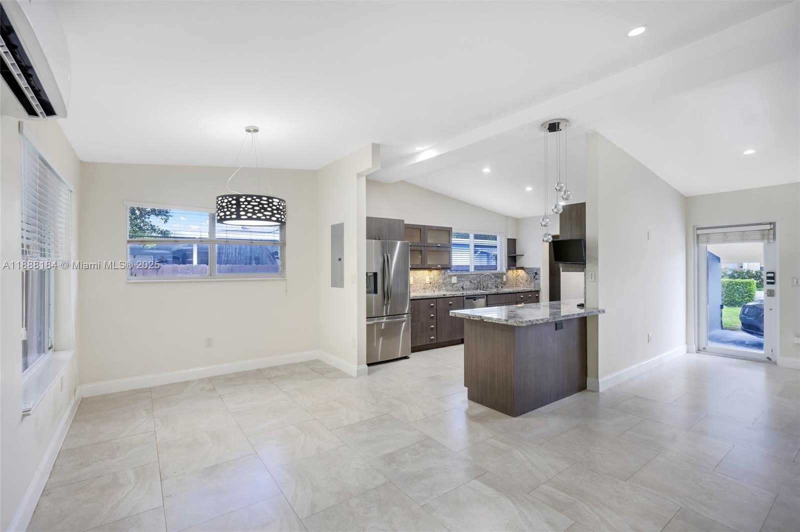 Small Image of 840 NORTH EAST 159TH ST #., North Miami Beach Number 14