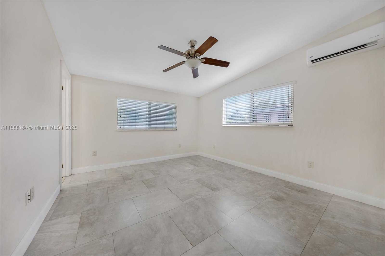Small Image of 840 NORTH EAST 159TH ST #., North Miami Beach Number 26