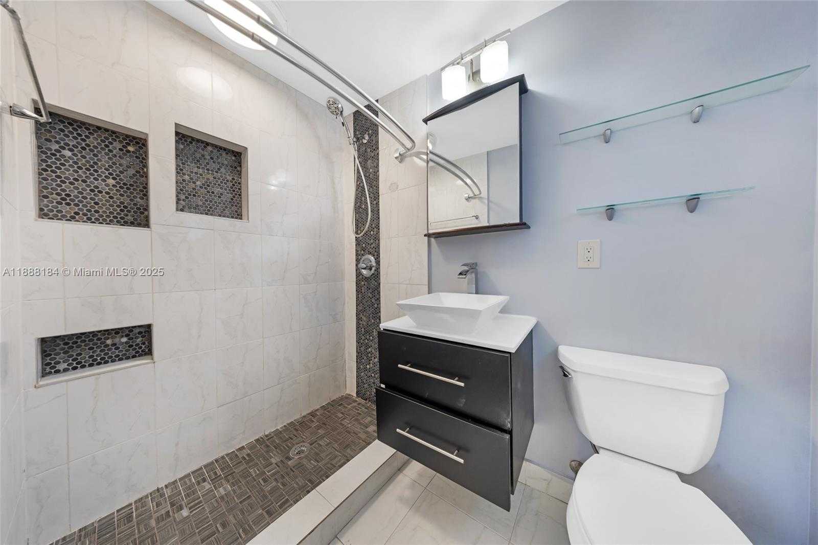Small Image of 840 NORTH EAST 159TH ST #., North Miami Beach Number 28