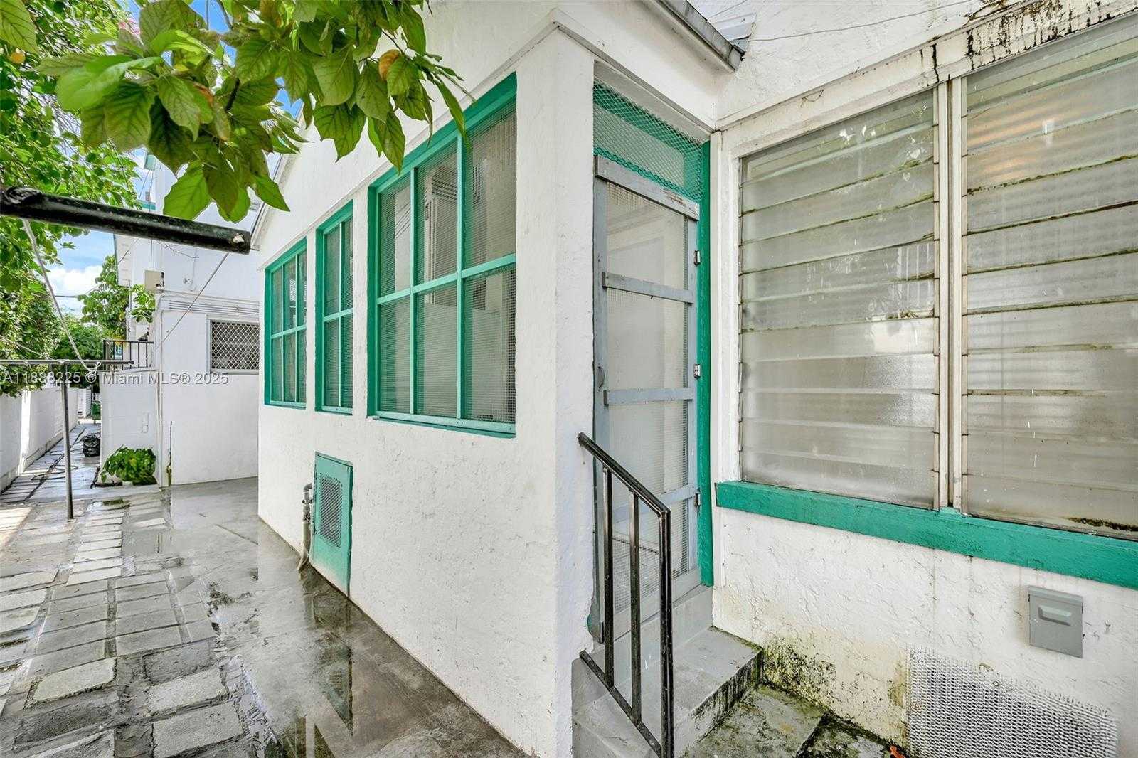 Small Image of 641 10TH ST #5, Miami Beach Number 31