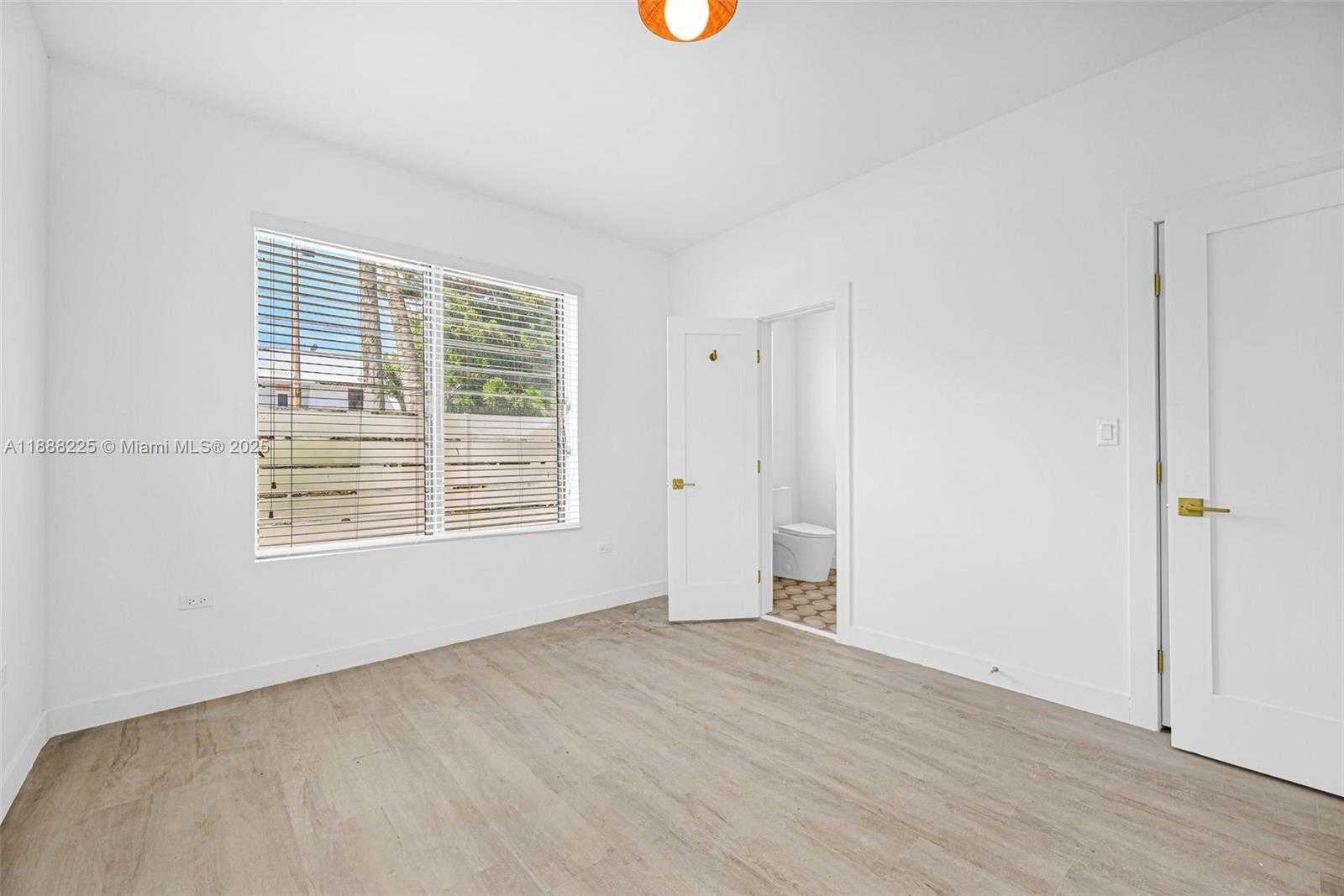 Small Image of 641 10TH ST #5, Miami Beach Number 8