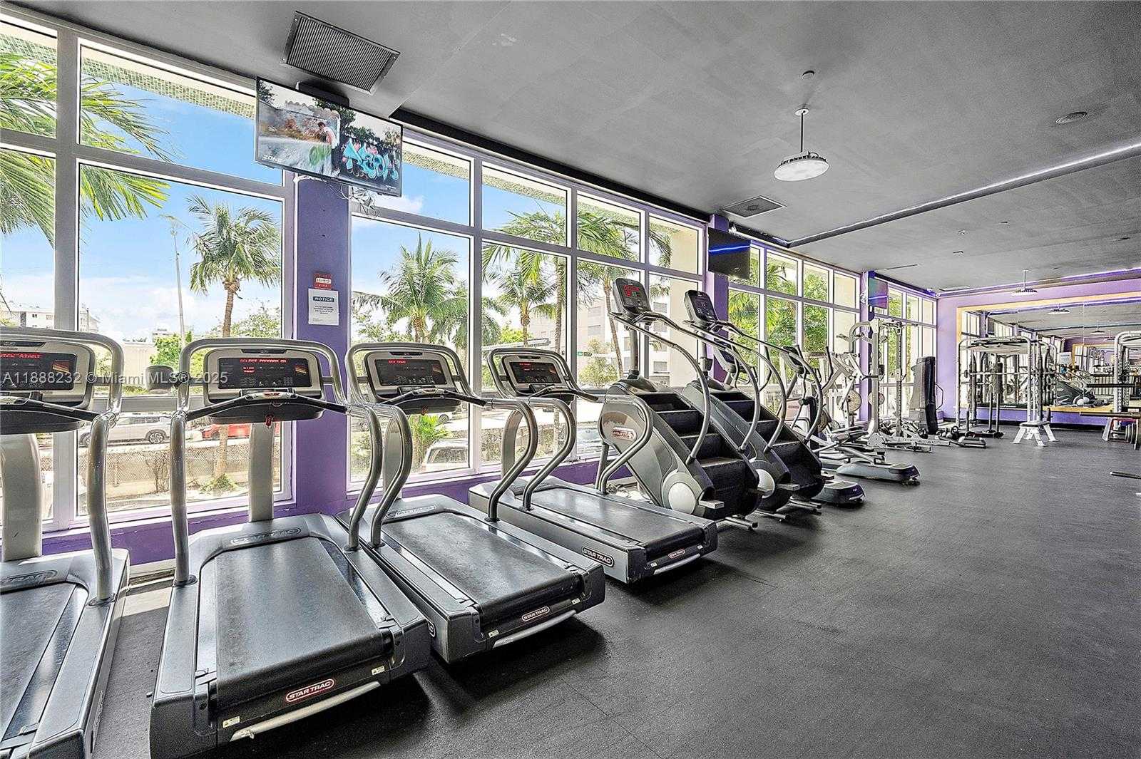 Small Image of 1000 WEST AVE #319, Miami Beach Number 12