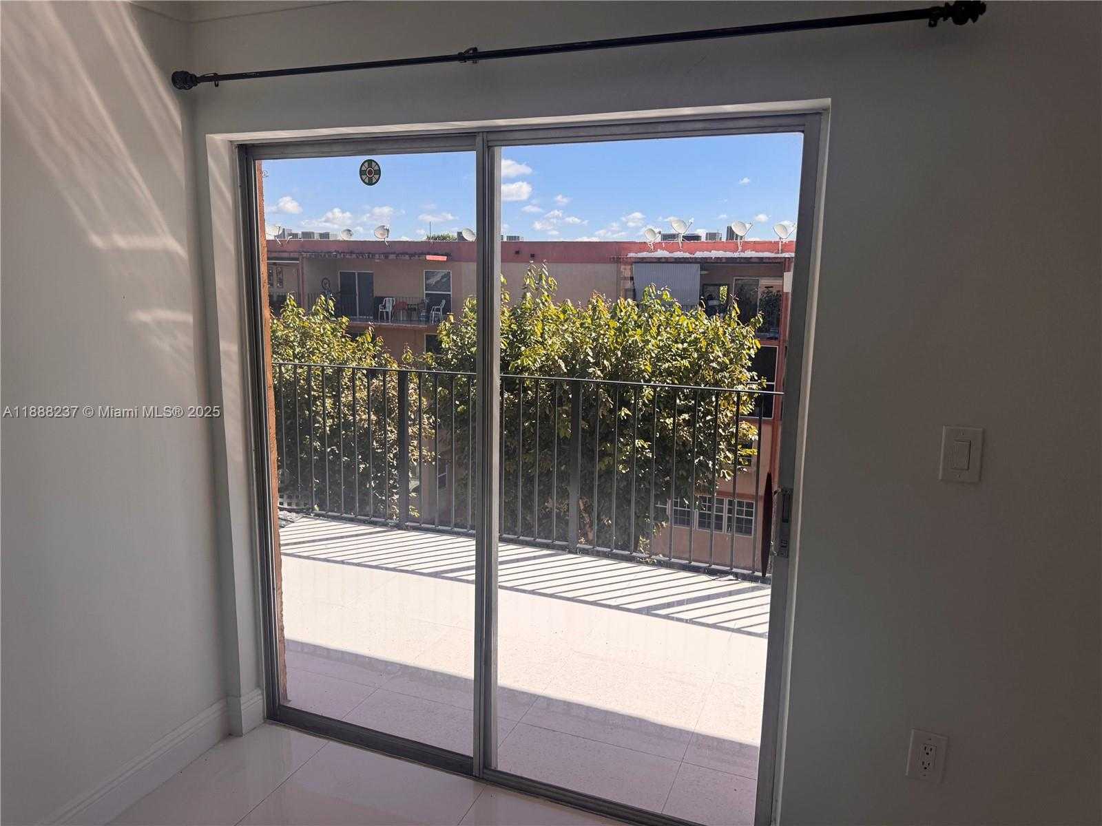 Small Image of 1910 WEST 56TH ST #3405, Hialeah Number 11