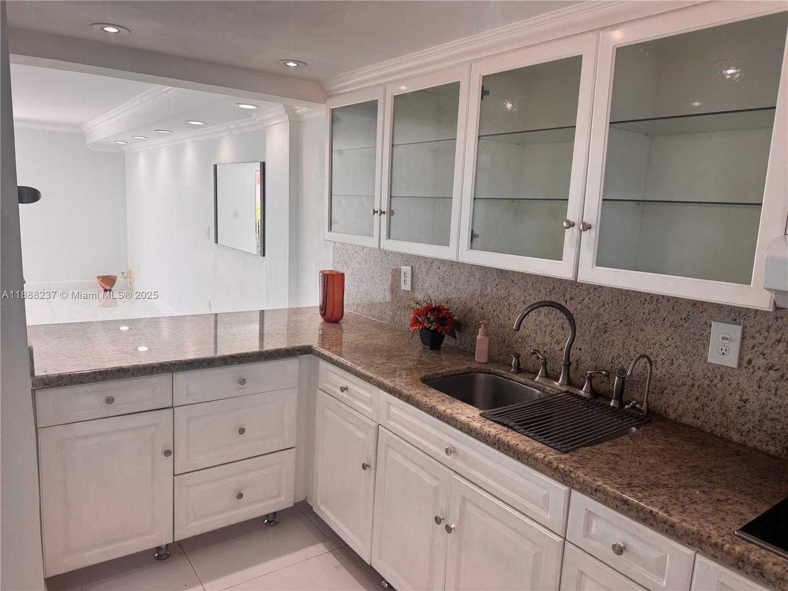 Small Image of 1910 WEST 56TH ST #3405, Hialeah Number 6