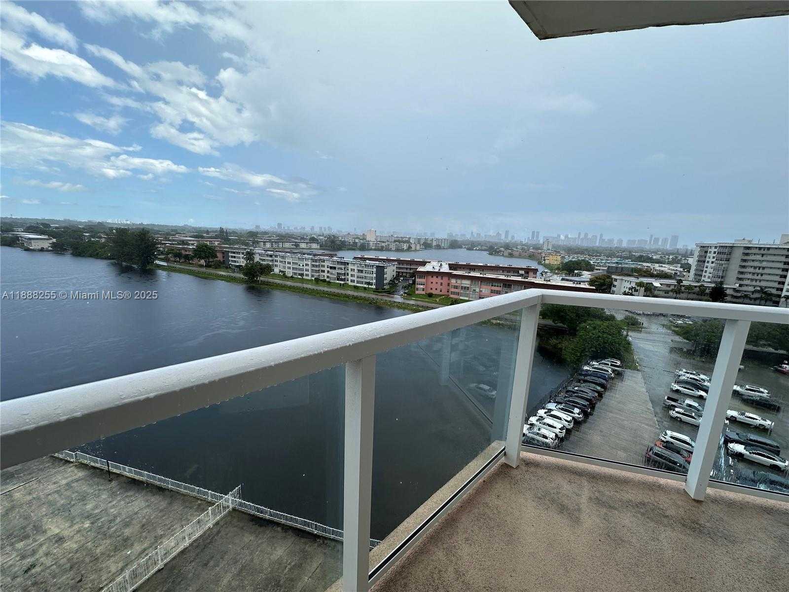 Small Image of 1351 NORTH EAST MIAMI GARDENS DR #906E, Miami Number 10