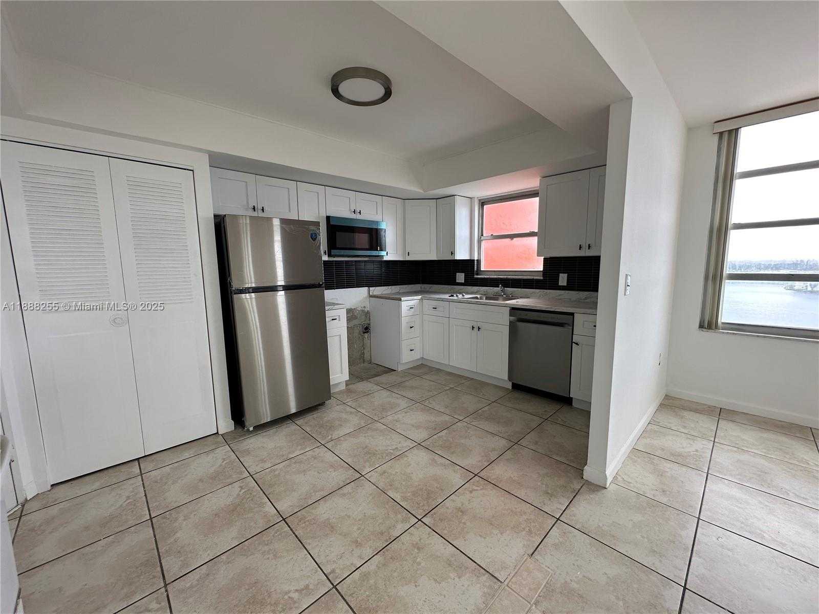 Small Image of 1351 NORTH EAST MIAMI GARDENS DR #906E, Miami Number 13