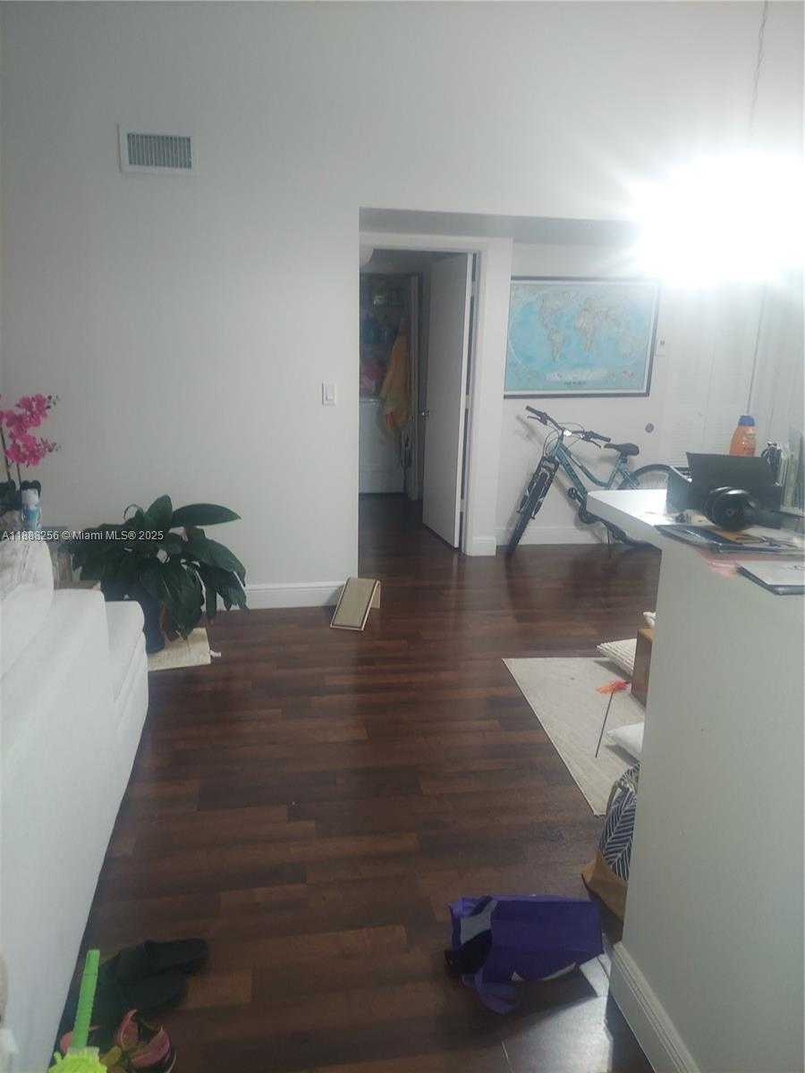 Small Image of 4520 NORTH WEST 107TH AVE #206-10, Doral Number 9