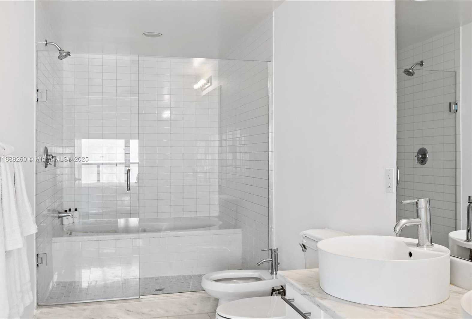 Small Image of 888 BISCAYNE BLVD #4002, Miami Number 13