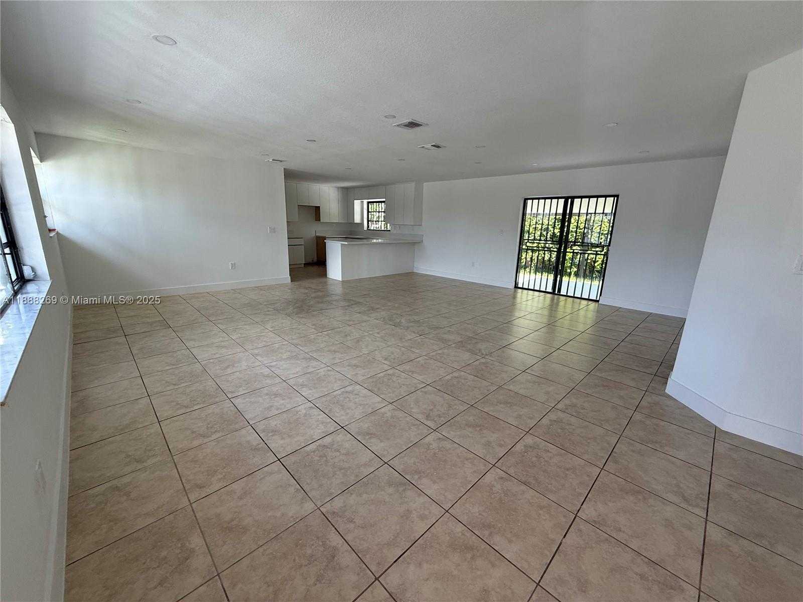 Small Image of 10701 SOUTH WEST 68TH ST, Miami Number 2