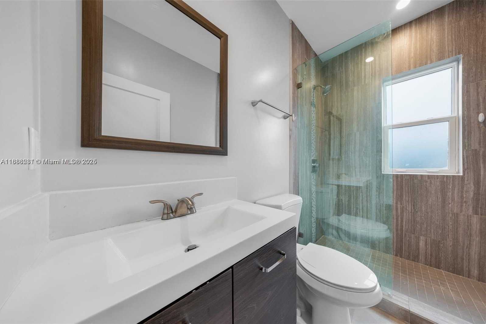 Small Image of 1020 SOUTH WEST 23RD AVE #5, Miami Number 6